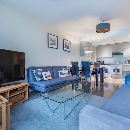 Battersea Power Station Apartment London Exterior photo