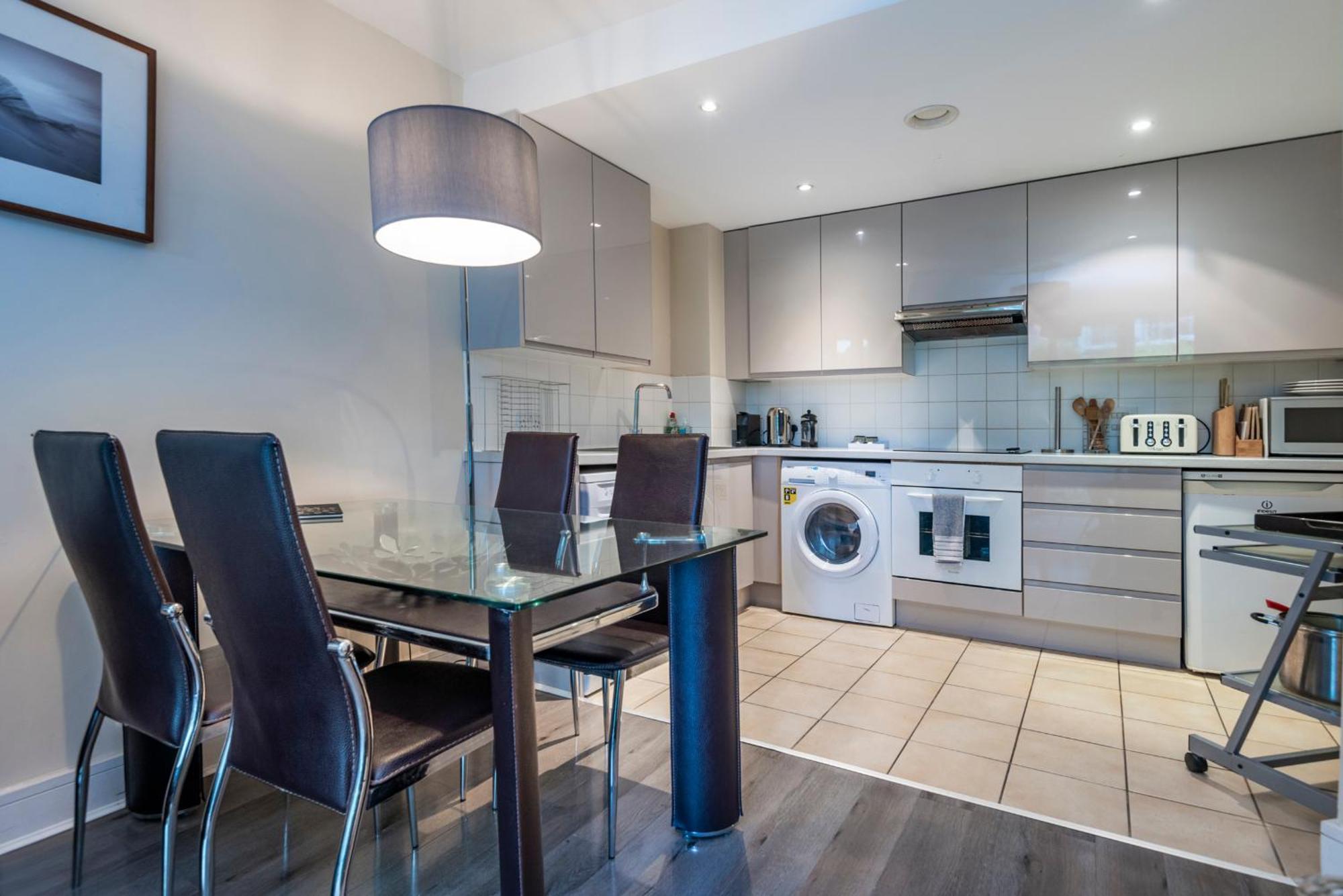 Battersea Power Station Apartment London Exterior photo