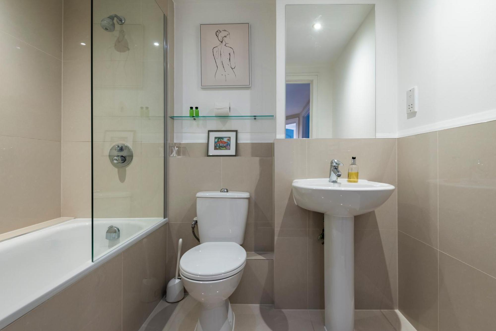 Battersea Power Station Apartment London Exterior photo